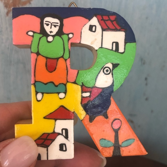 Bundle of two “R’s” - one rustic metal and the other from Spain & very colorful - Picture 11 of 13